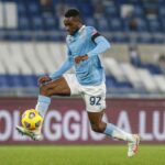 Akpa Akpro con la maglia della Lazio