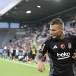 Ciro Immobile con la maglia del Besiktas