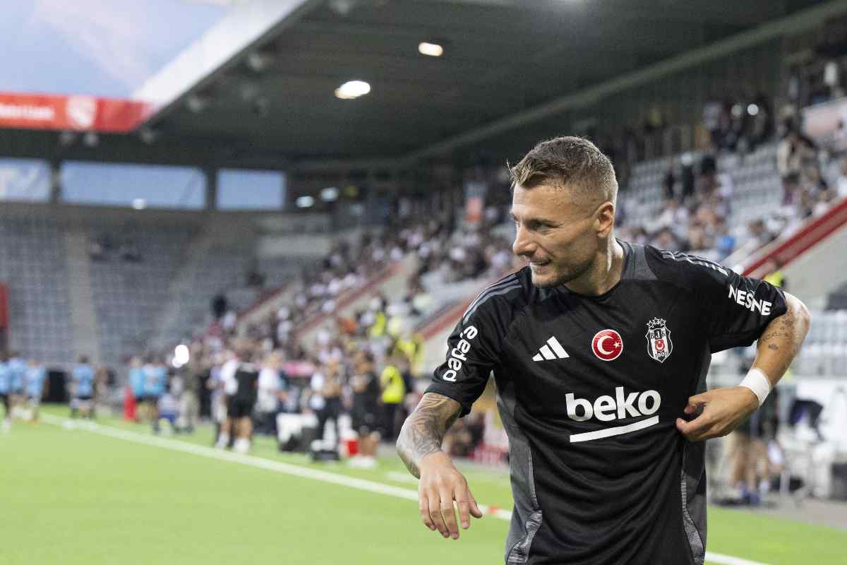 Ciro Immobile con la maglia del Besiktas