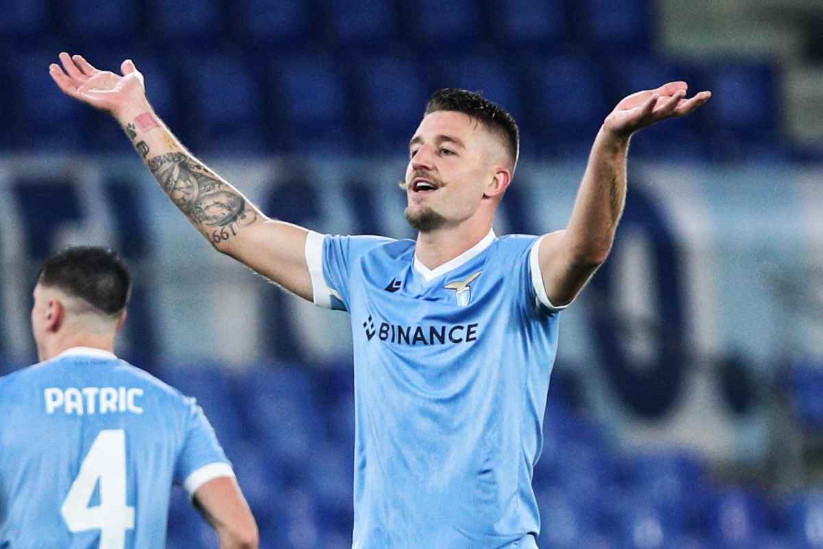 Milinkovic esulta dopo un gol