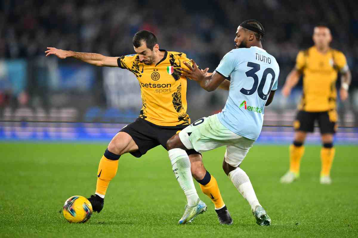 Nuno Tavares contro l'Inter