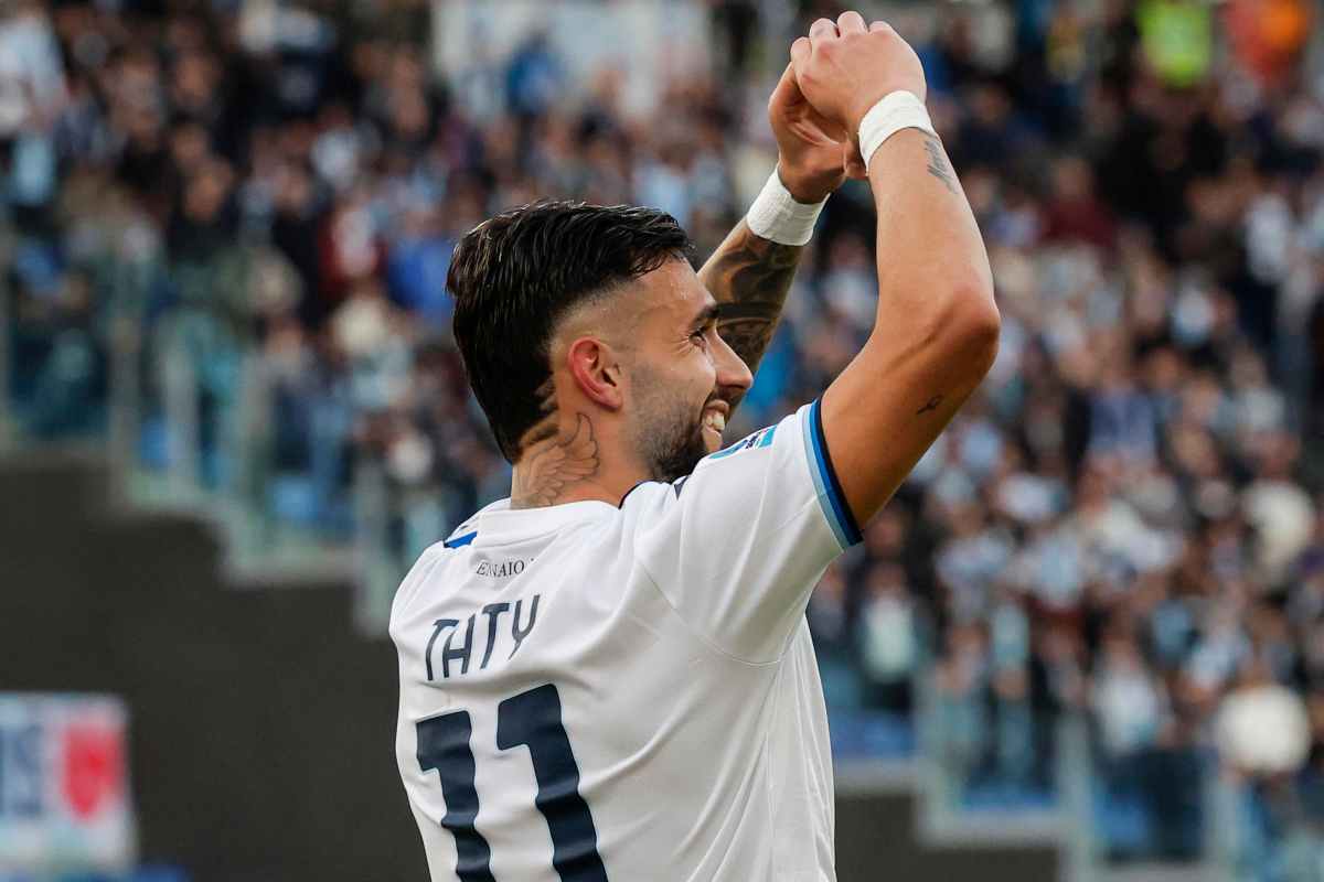 Castellanos esulta dopo il gol al Monza 