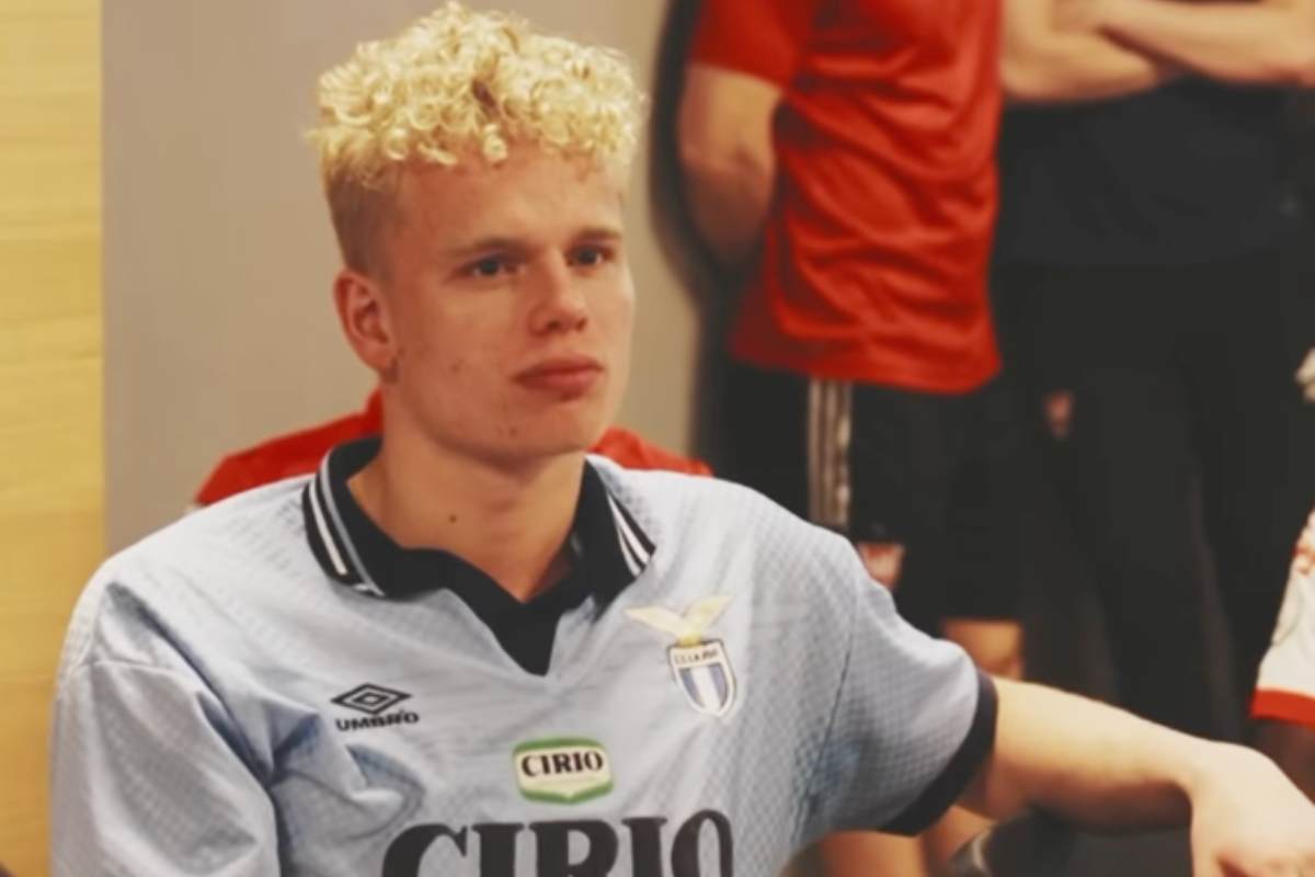 Oliver Provstgaard con la maglia della Lazio