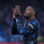 Marcus Thuram saluta i tifosi