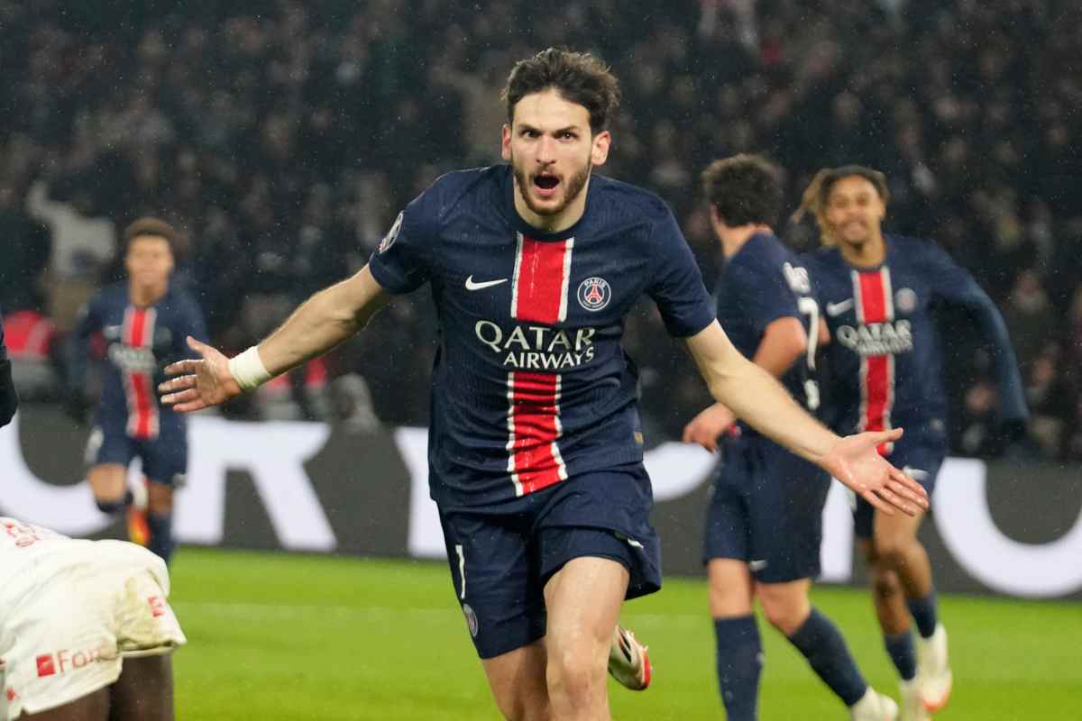 PSG, è già finita con Kvaratskhelia? 