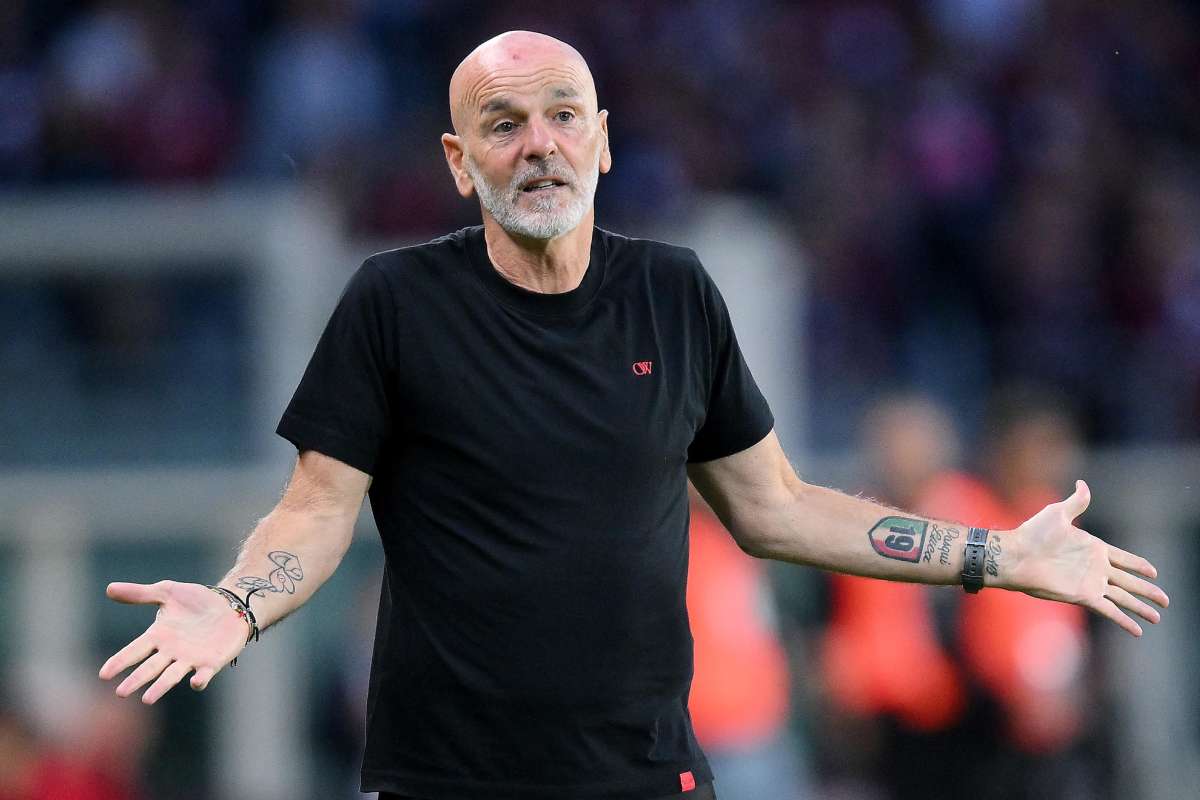 Stefano Pioli in panchina con il Milan